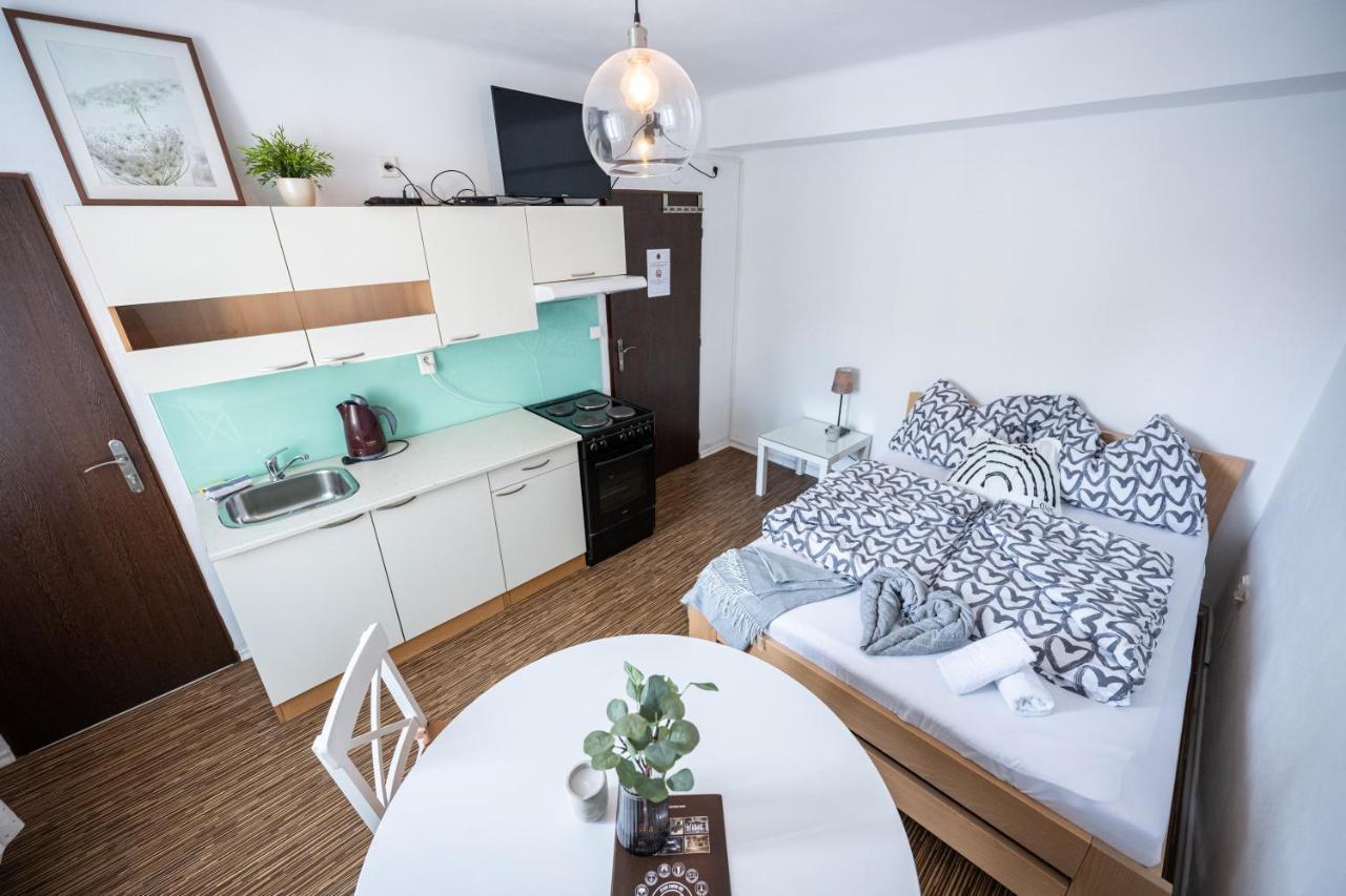 Apartmany Lanna Ceske Budejovice Buitenkant foto