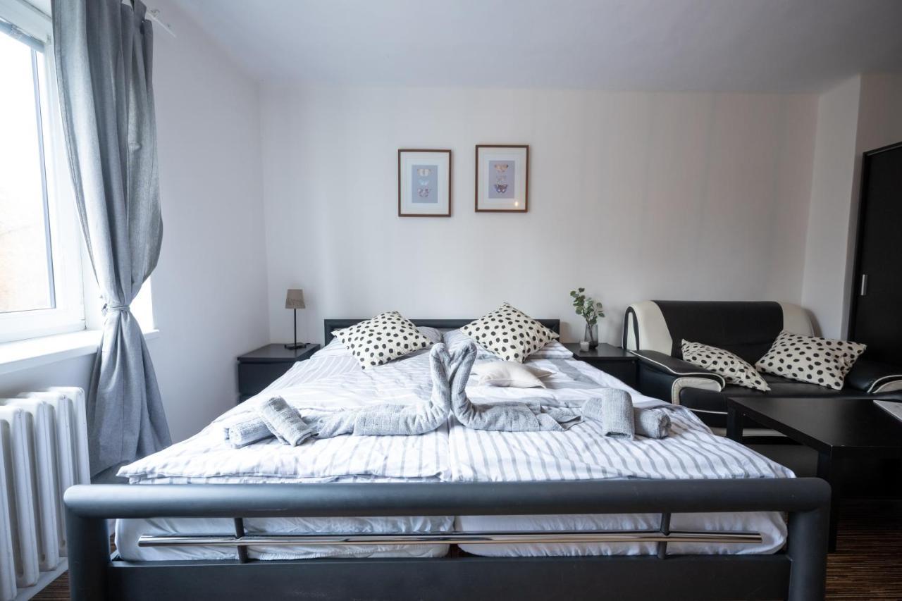 Apartmany Lanna Ceske Budejovice Buitenkant foto